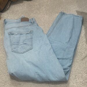 American Eagle Outfitters Light Blue Mom Straight Jeans